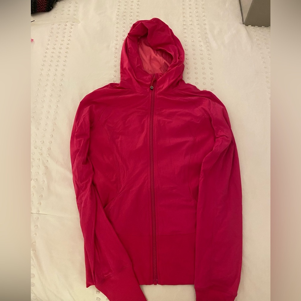Lululemon pink reversible jacket! Size 6